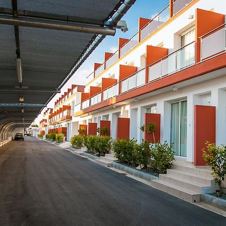 新日公寓式酒店 Paphos 外观 照片