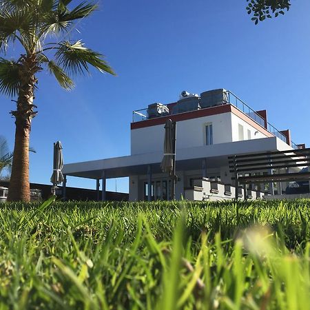 新日公寓式酒店 Paphos 外观 照片