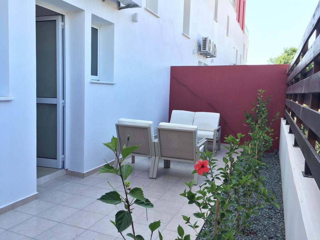 新日公寓式酒店 Paphos 客房 照片